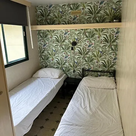 Comfortabele Familie Chalets Met Veranda Incl Airco Dichtbij Zee! Viareggio Exterior photo