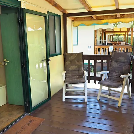 Comfortabele Familie Chalets Met Veranda Incl Airco Dichtbij Zee! Viareggio Exterior photo