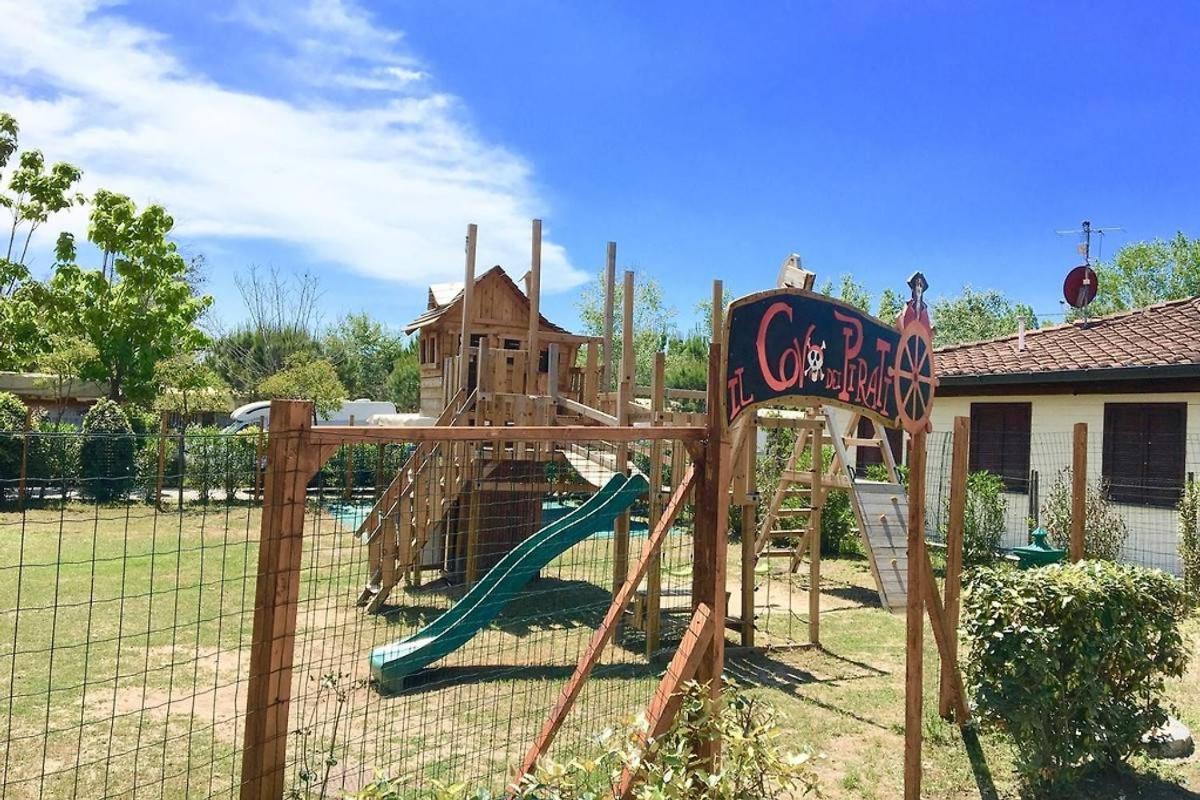 Chalet Comfortabele Familie Met Veranda Incl Airco Dichtbij Zee!