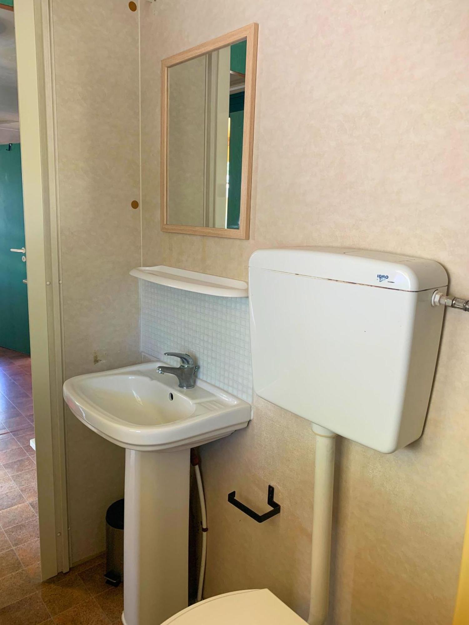 Comfortabele Familie Met Veranda Incl Airco Dichtbij Zee! Chalet